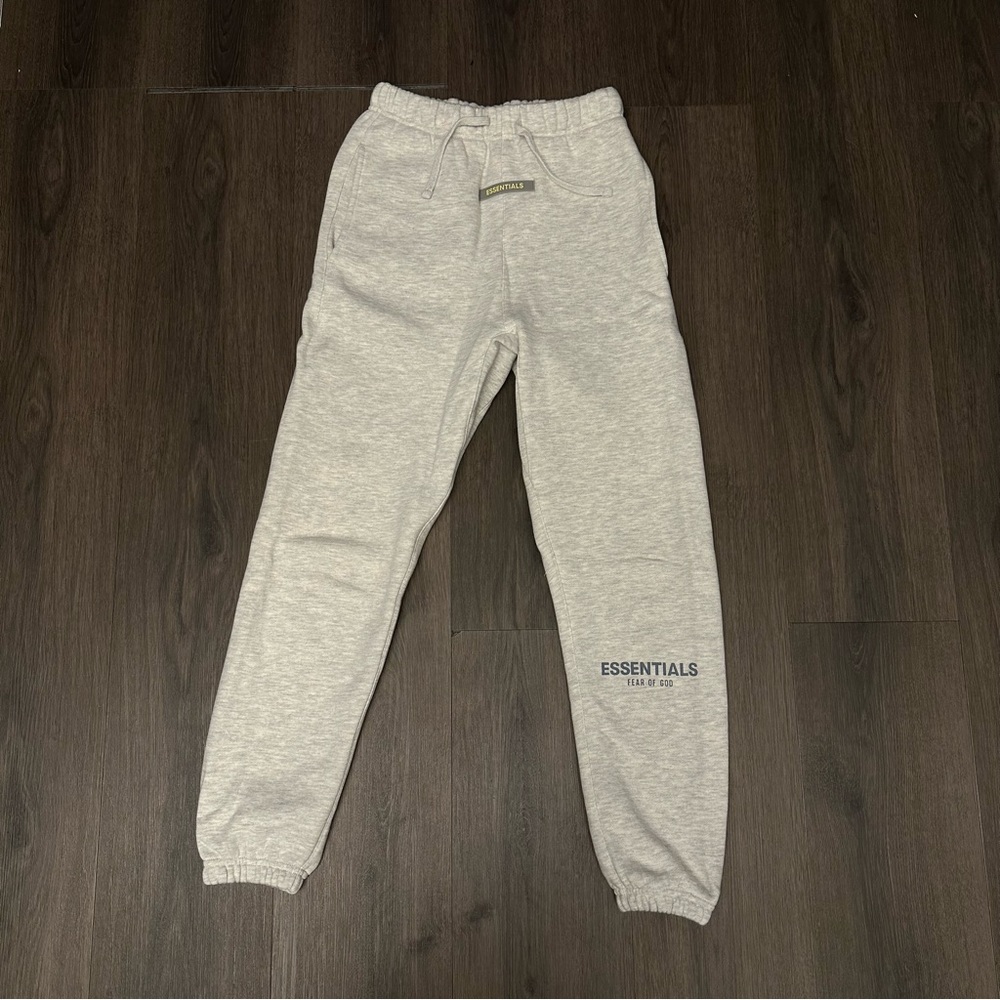 FOG Fear of God Kids Teen Essentials Oatmeal Sweatpants - size Large 10